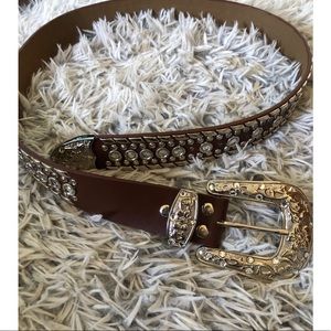 Gently Used Women’s Belt ✨